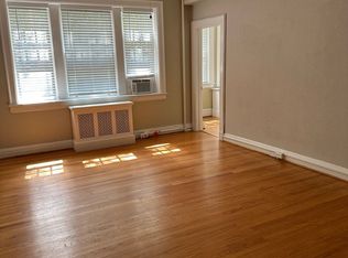 608 Summit St APT 3, Winston Salem, NC 27101