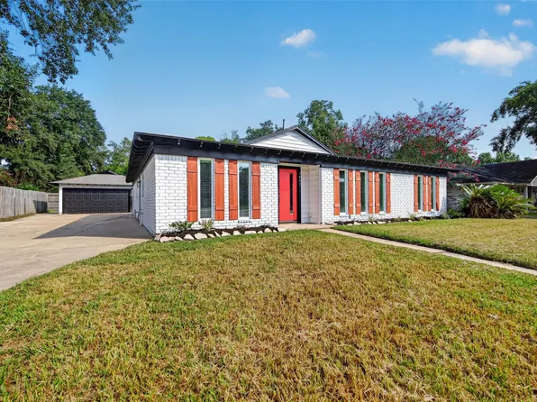1407 Neptune Ln, Houston, TX 77062