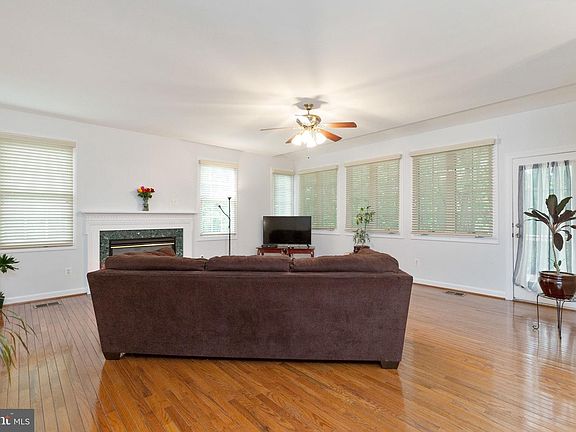 5th image of 1839 Strickland Ct