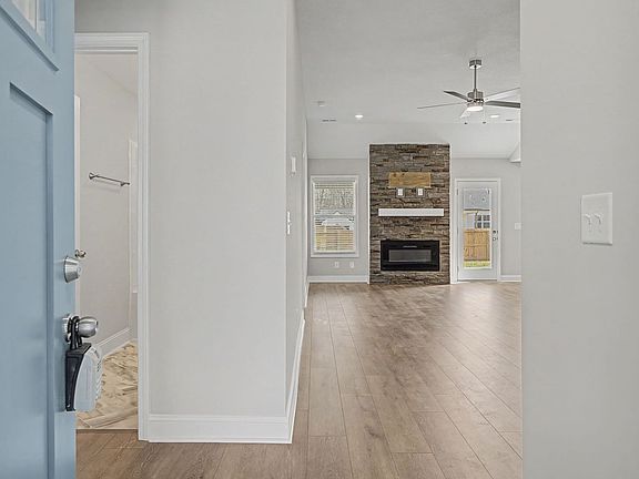 5th image of 199 Donegal Dr