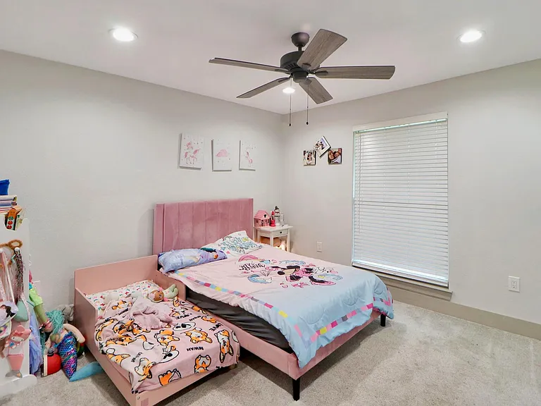 6039 McKnight St — Photo 18