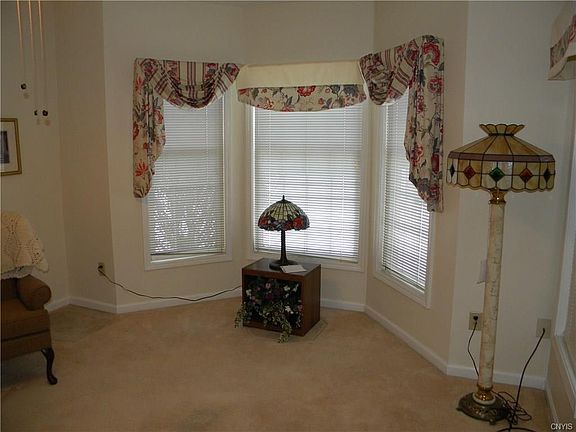 3rd image of 1703 Greymoor Way