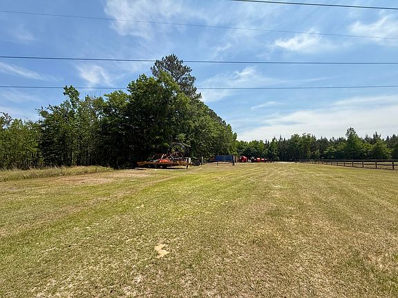2nd image of 337 Weathers Farm Rd