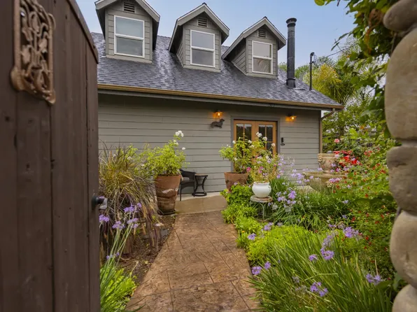 317 Prospect St, Oak View, CA 93022