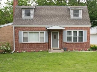 1137 Olga St, Mundelein, IL 60060