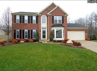 6852 Roe Ln, Lorain, OH 44053