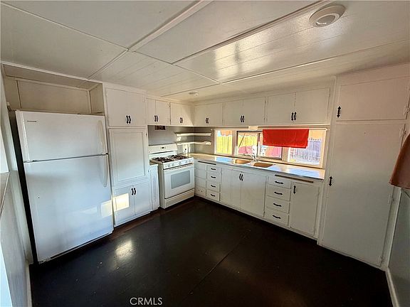 5th image of 31080 Fretwell Ave