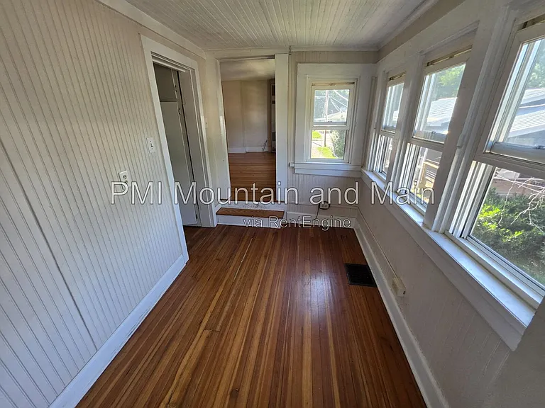 41 Westwood Pl #4 — Photo 11