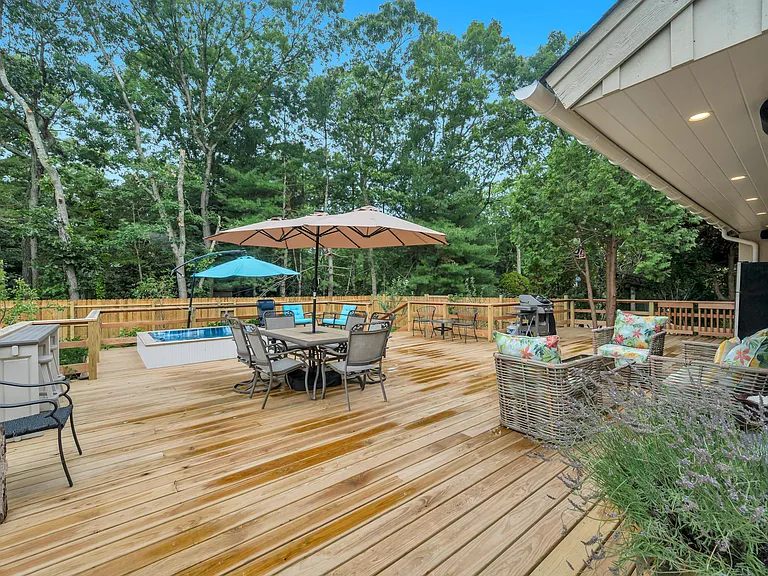 10 Harbor View Ln — Photo 19