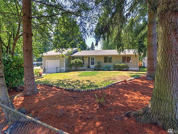 The front yard feels like your own private park.