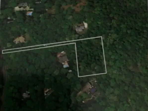 528 Pleasure Dr, Riverhead, NY 11901