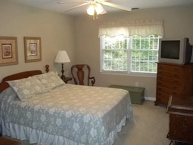 2 bed, 1125 sqft, $1,250 — Photo 4