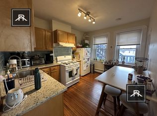 1058 Cambridge St #4R, Cambridge, MA 02141