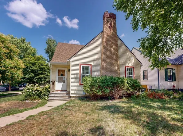 827 2nd St NW, Rochester, MN 55901