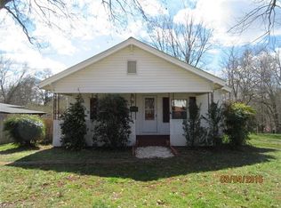 117 Parmer St, Forest City, NC 28043