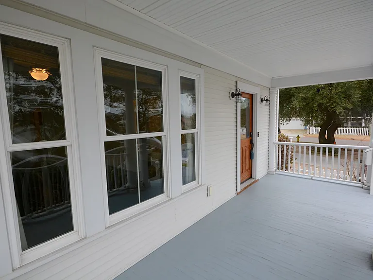 4116 Pretty Lake Ave — Photo 48