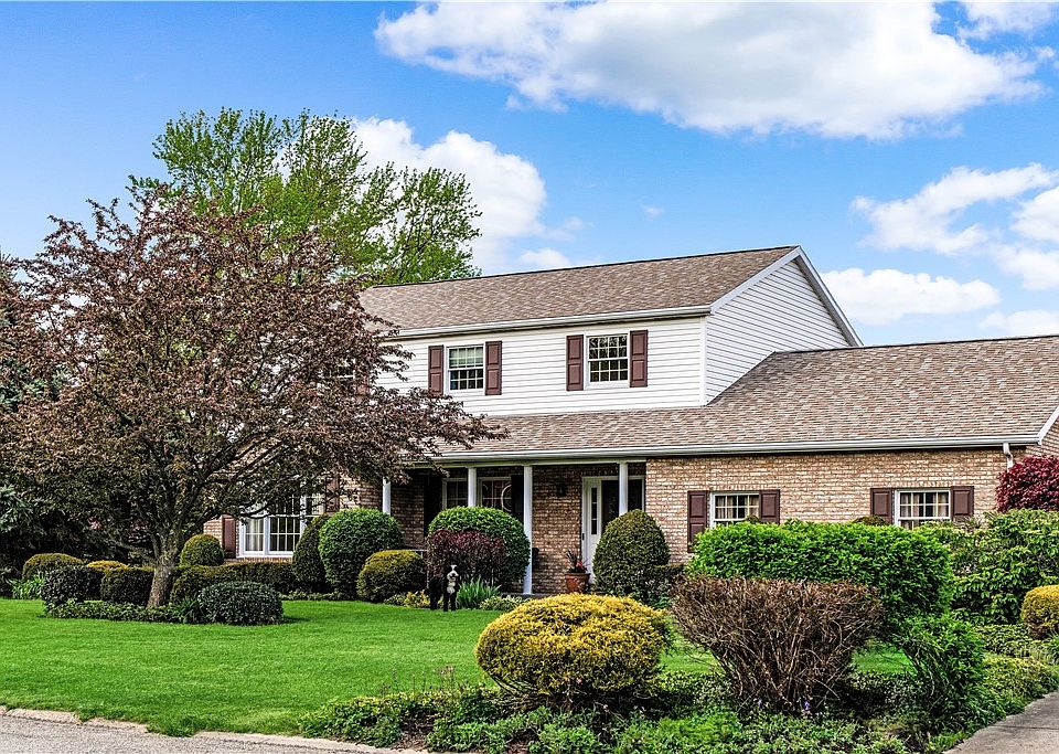 1st image of 208 Primrose Dr