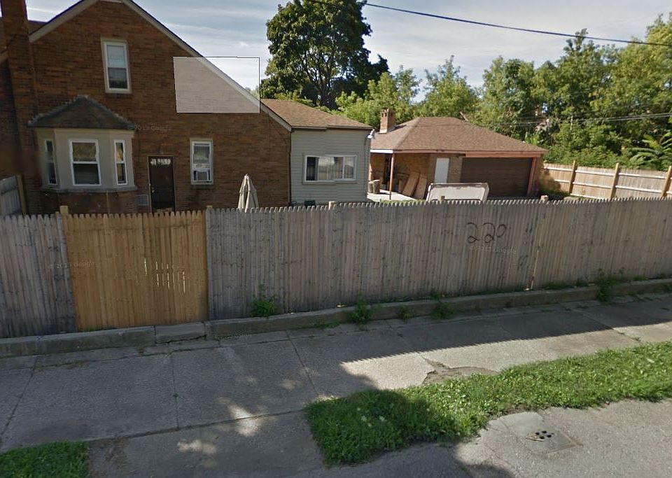 2nd image of 18719 Alcoy St