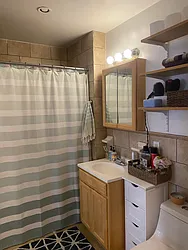 Rented by R New York