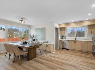 198 W Silver Brook Rd NW, Calgary, AB T3B3J1