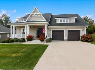 10773 Shrewbury St, Traverse City, MI 49684