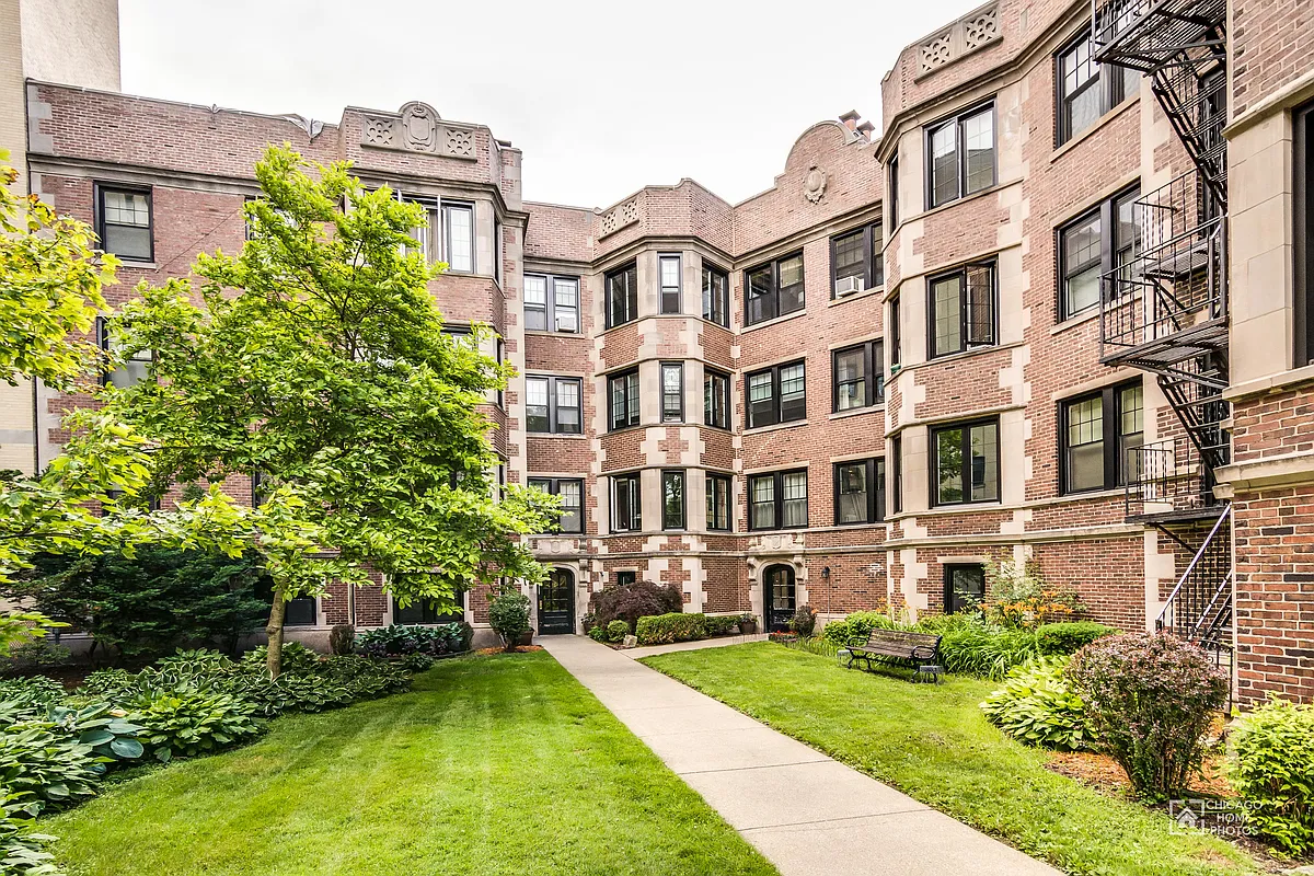 Building Photo - 5470 S Cornell Ave #1G