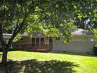 1st image of 702 S Lovell Ave