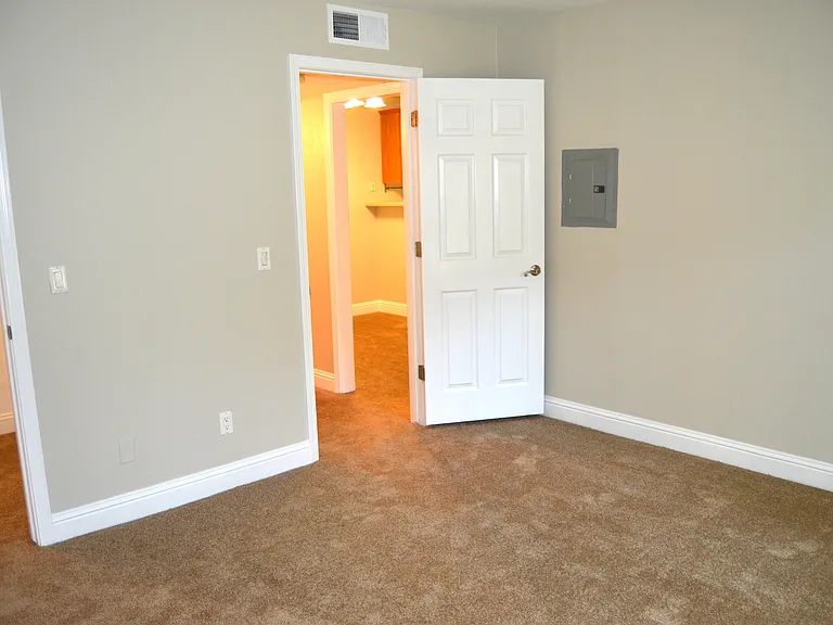 2909 Huntington Blvd #117 — Photo 14