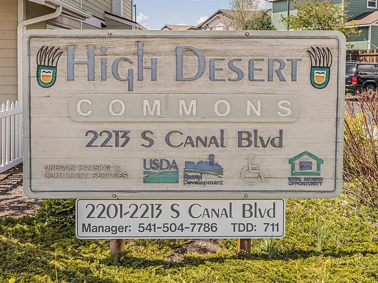 2-bedroom rental at 2201 Sw Canal Blvd, Redmond, OR