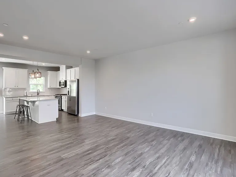 137 Moyer Hill Dr — Photo 9