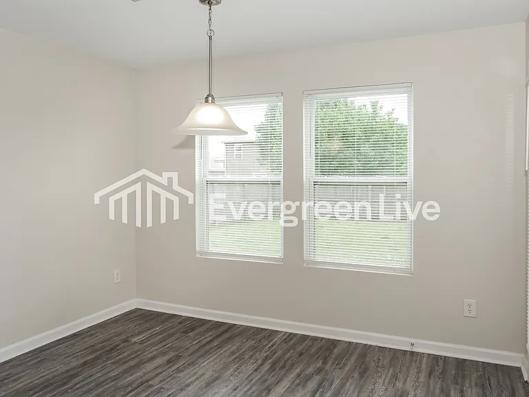 29886 Brentshire Dr — Photo 4