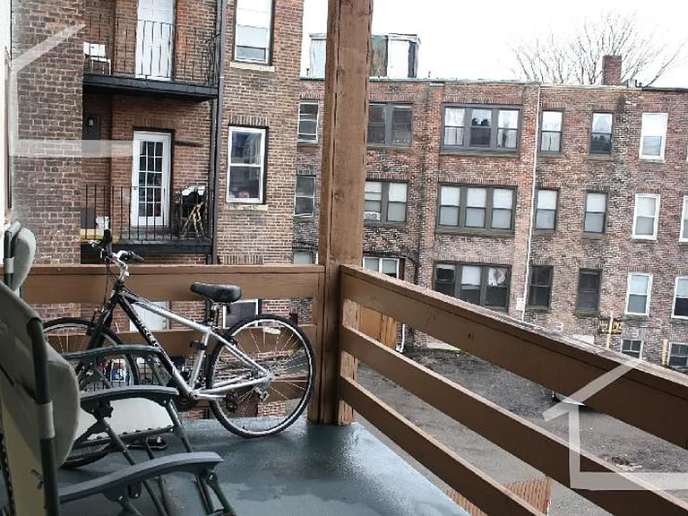 1718 Commonwealth Ave #5 — Photo 8