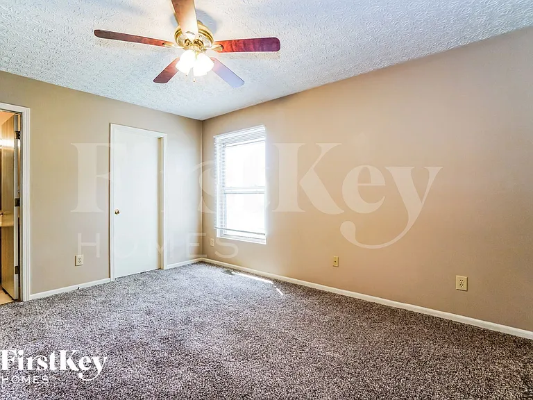 5673 Larksdale Dr — Photo 9