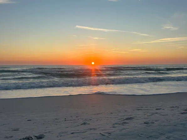 3607 Gulf Dr #B, Bradenton Beach, FL 34217