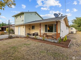 205 Montana St N, Rainier, WA 98576