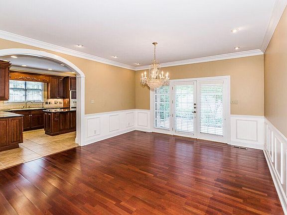 3rd image of 1011 Craigland Ct