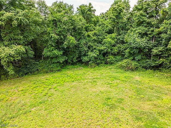 3rd image of 14 Township Road 51 NE