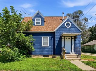 309 1st St SE, Waverly, IA 50677