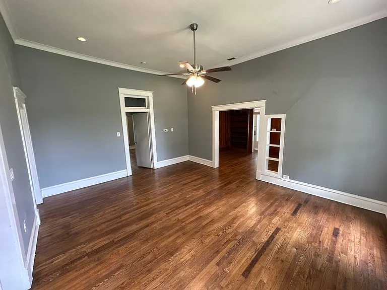 501 N Virginia St — Photo 2