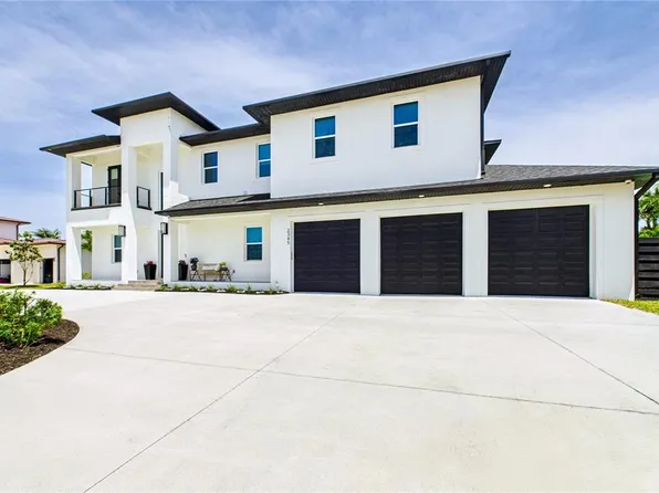 2345 N Riverside Dr, Melbourne, FL 32903
