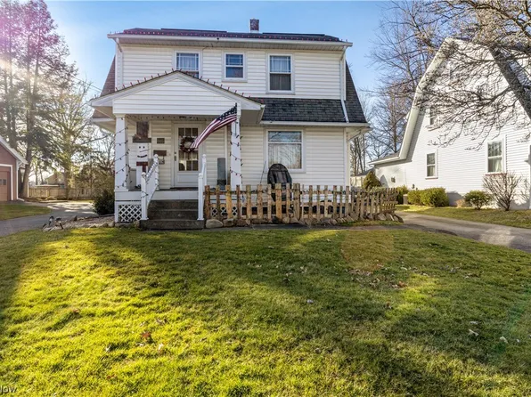 446 Perkinswood Blvd SE, Warren, OH 44483