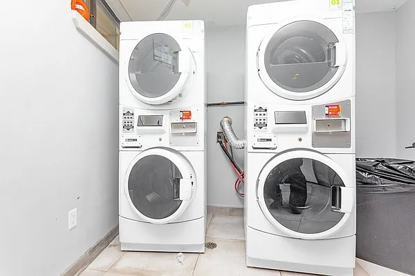 Rented by Hagstrom Management Inc | media 22