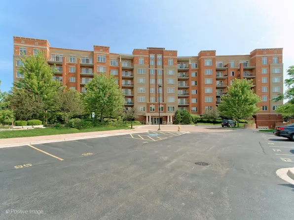 1 N Beacon Pl APT 511, La Grange, IL 60525