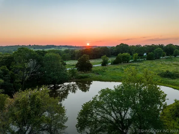 8 N 4300th Rd, Big Cabin, OK 74332
