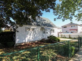 211 Portage Ave, Staten Island, NY 10314