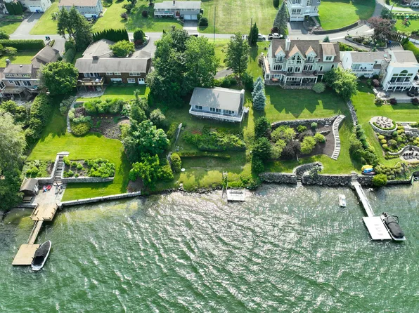 60 Arrowhead Road, Brookfield, CT 06804