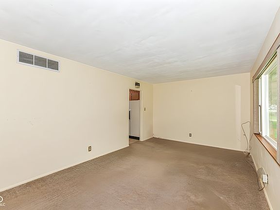 5th image of 4727 N Longworth Ave