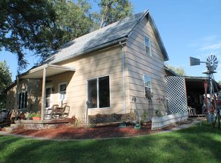 1406 Grove Ave, Corning, IA 50841
