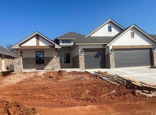 2320 Creekview Trl, Moore, OK 73160