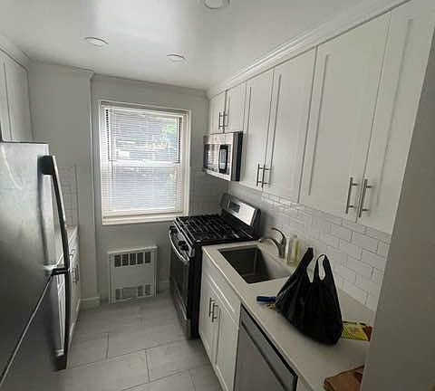 2nd image of 13524 Hoover Ave APT 1A